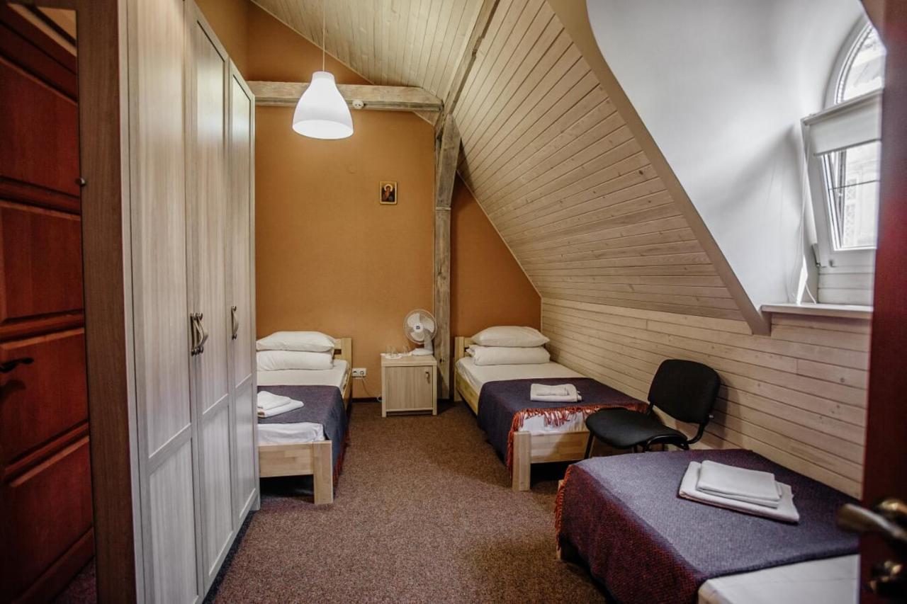 Guest House "Arkhistratyg" 利沃夫 外观 照片