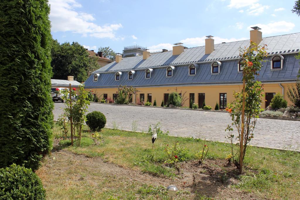 Guest House "Arkhistratyg" 利沃夫 外观 照片