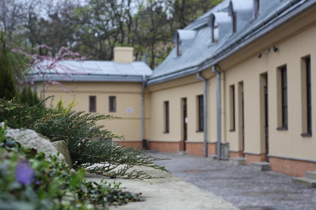 Guest House "Arkhistratyg" 利沃夫 外观 照片